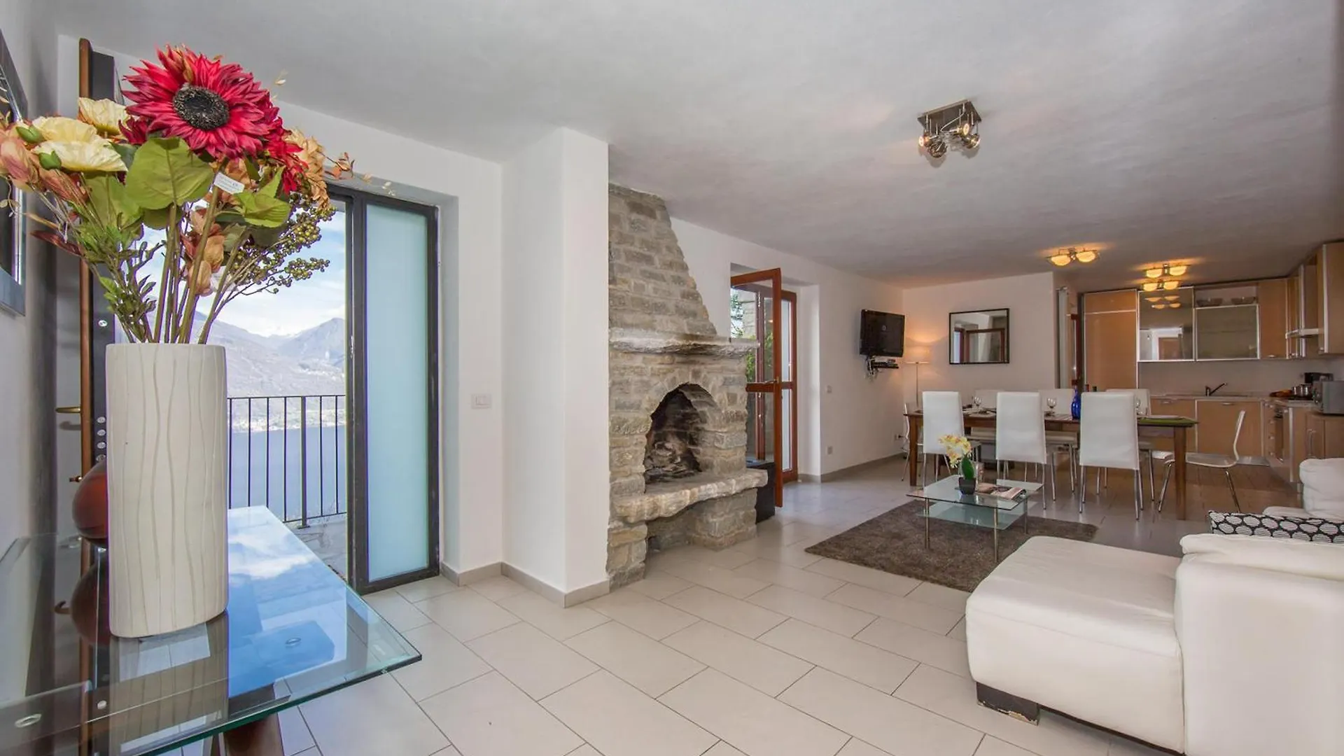 Villa Aquila Pianello Del Lario 0*,  Itália